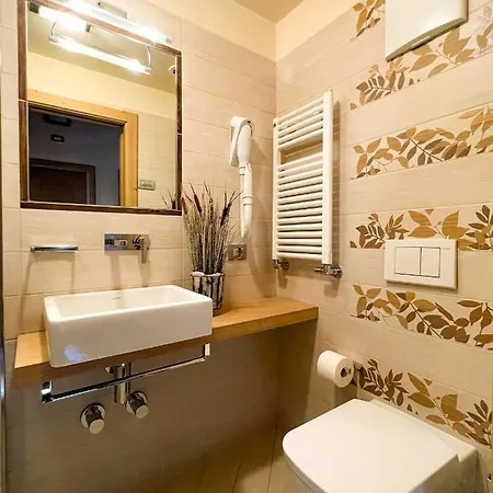 Apartment Cristallo *